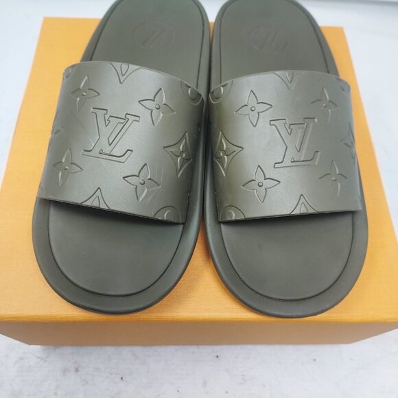 Louis Vuitton Khaki Green LV Monogram Sunbath Flat Mule Rubber Pool Sandal - Picture 7 of 9